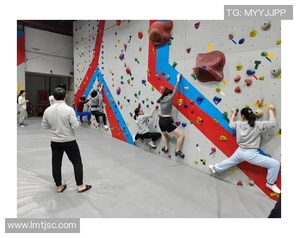 攀岩巨献：探秘北京攀岩队的心理素质